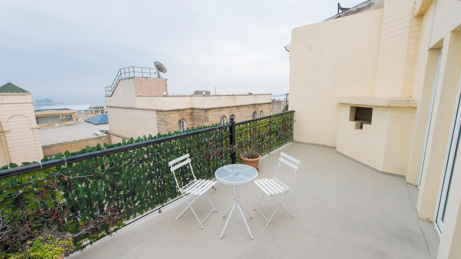 Two Seasons Boutique Hotel Baku 4*,  Azerbaijan