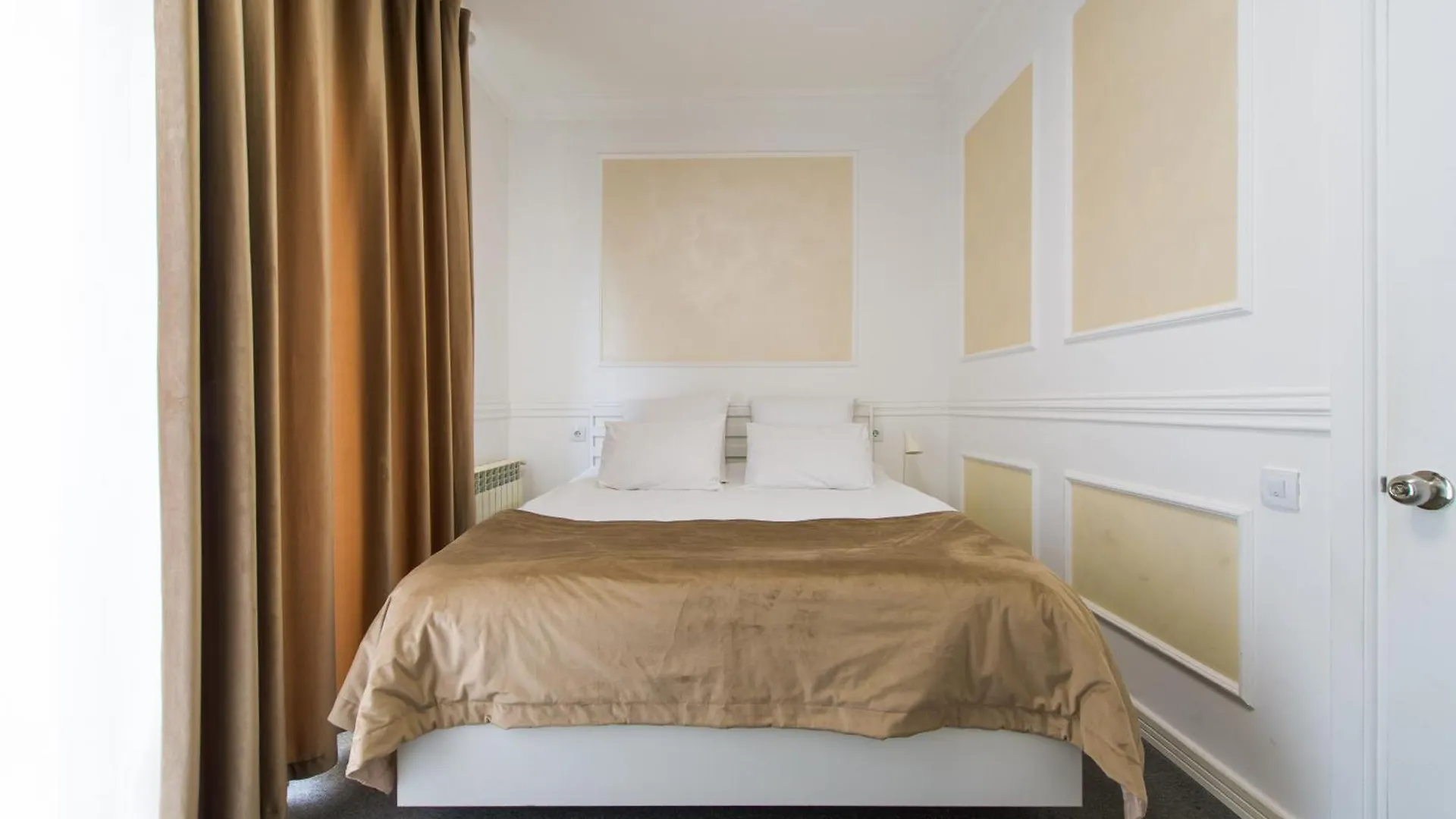 Two Seasons Boutique Hotel Baky 3*,