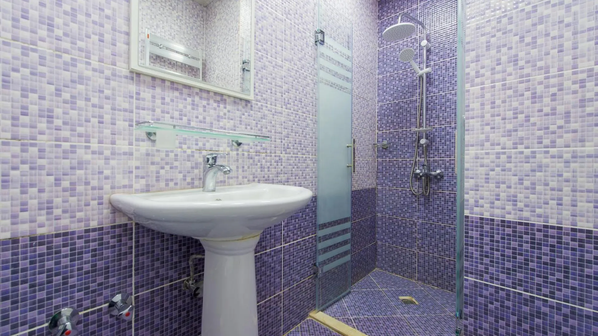 ***  Two Seasons Boutique Hotel Баку Азербайджан